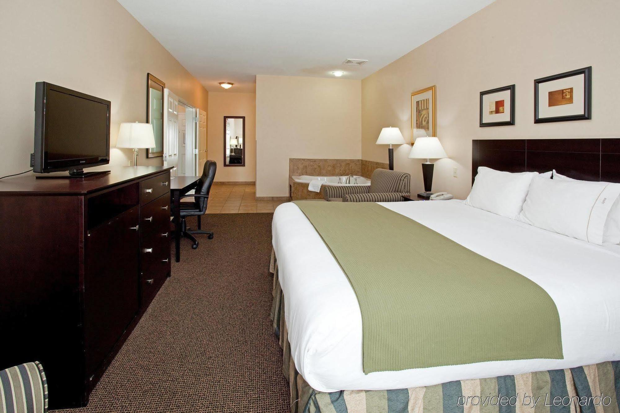 Holiday Inn Express Hotel & Suites Fort Collins By Ihg Exterior foto