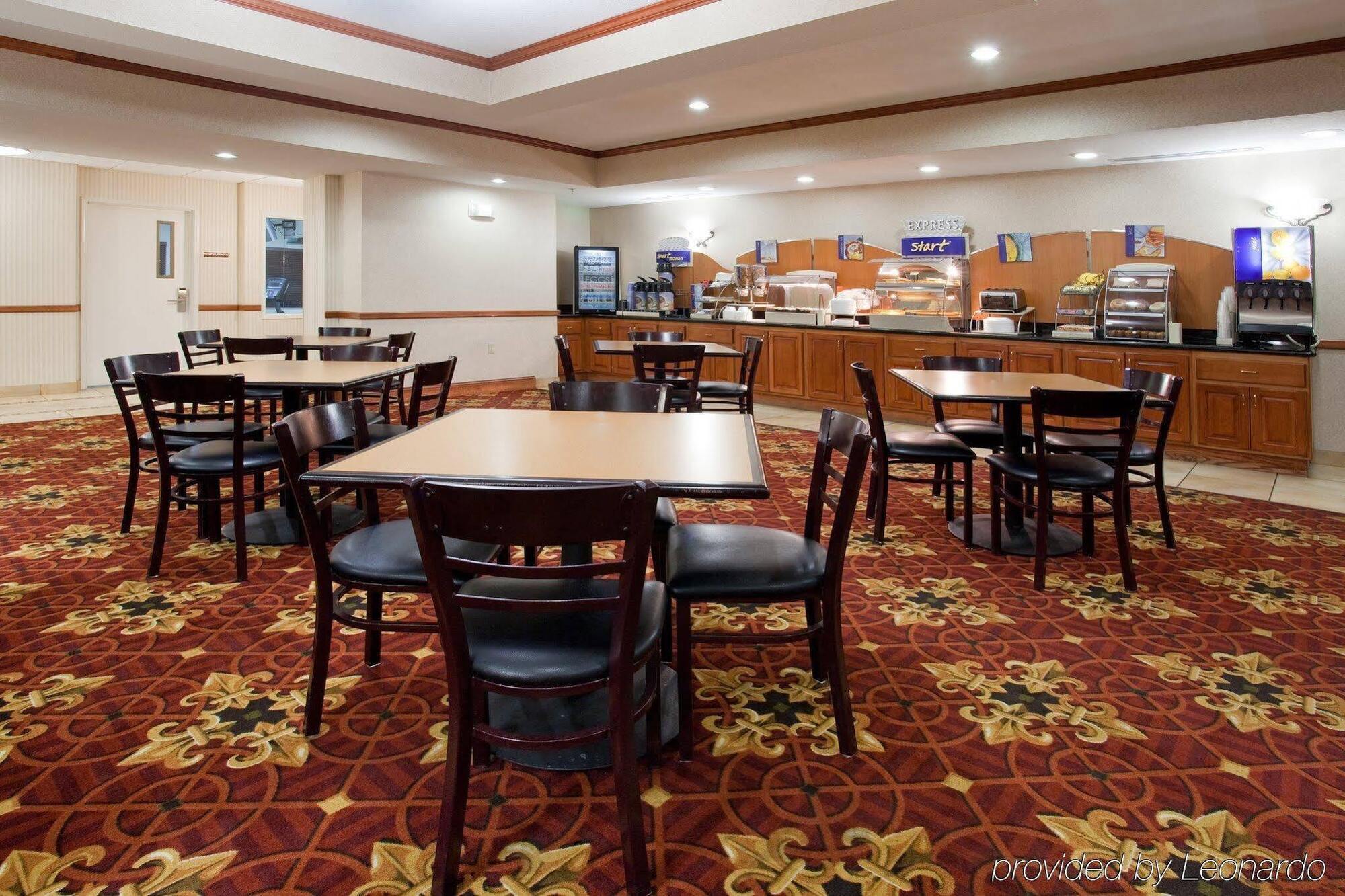 Holiday Inn Express Hotel & Suites Fort Collins By Ihg Exterior foto